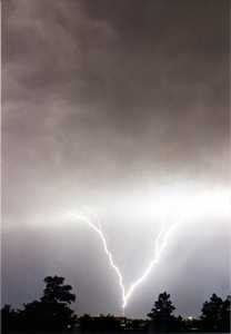 Lightning hitting CN Tower 2.